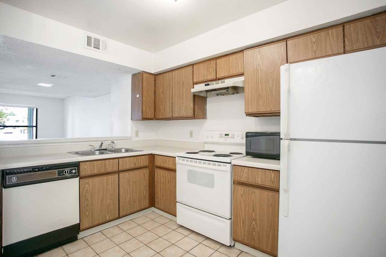 2721 Gray Fox Ln - Photo 4 of 13
