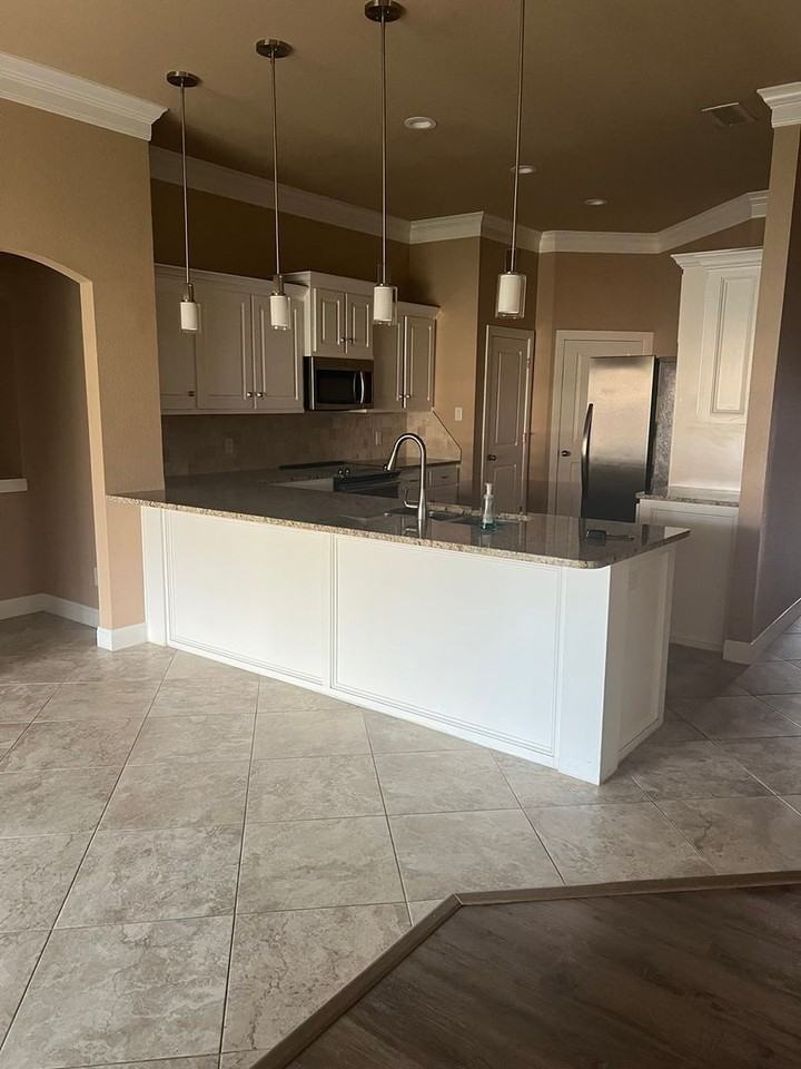 4617 Crosley Ln - Photo 2 of 15