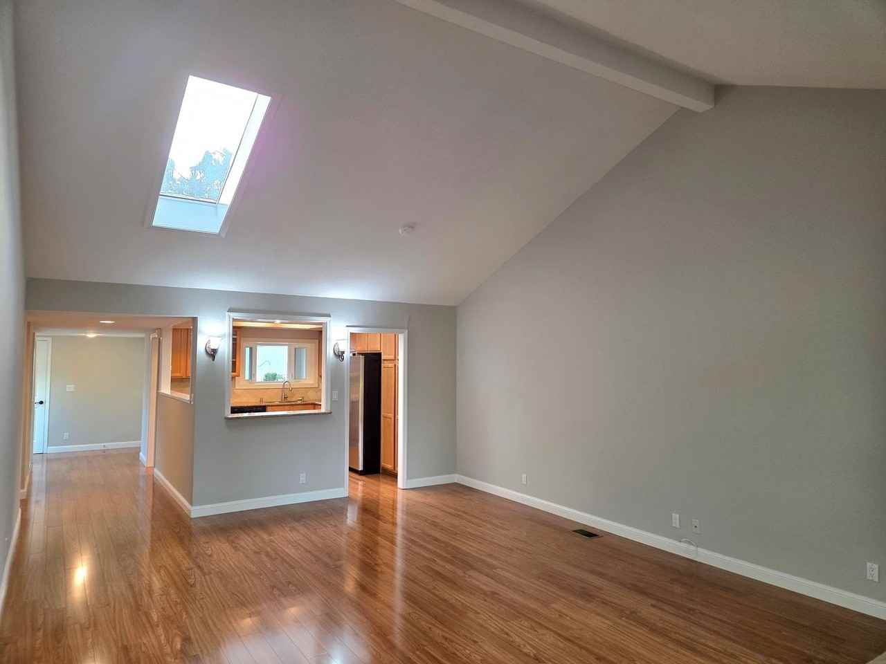 565 Rolling Hills Ln - Photo 3 of 29