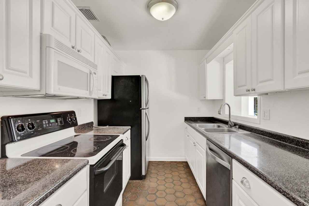 3345 Lila Dr - Photo 5 of 15
