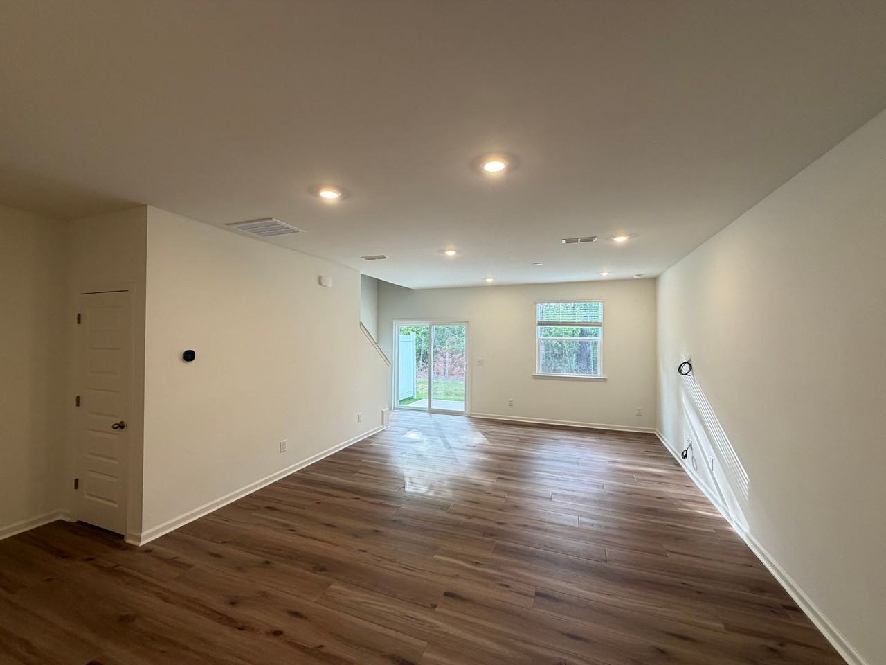 128 Parker Ln - Photo 2 of 23