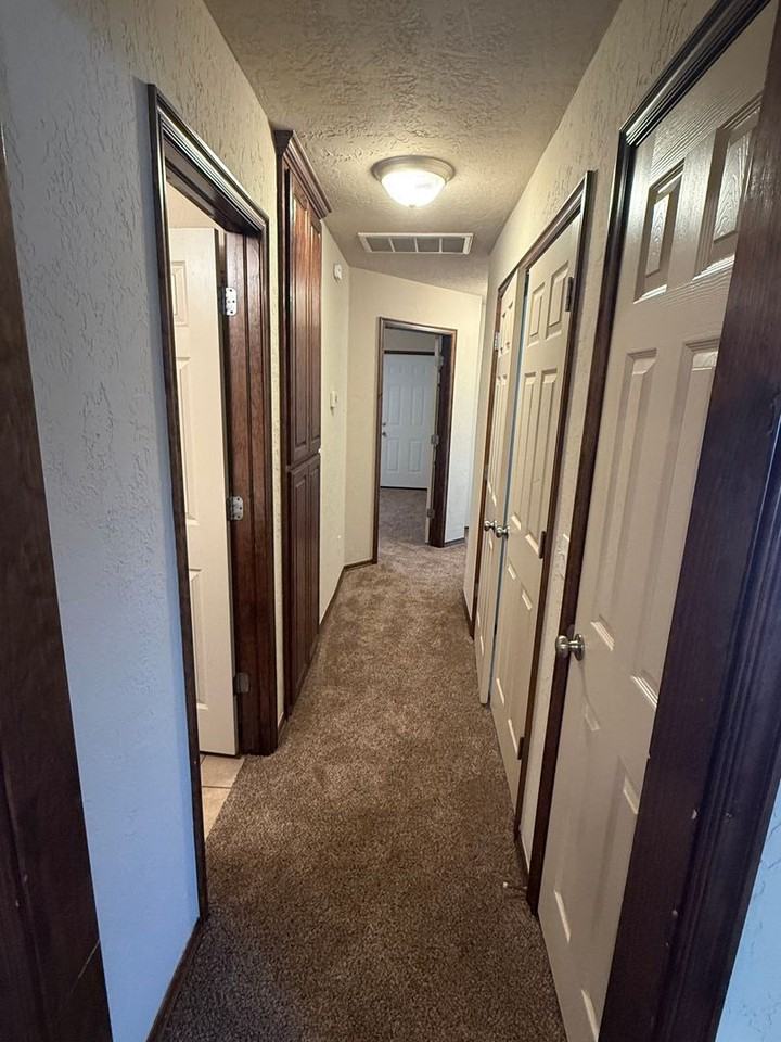 15100 Kyle Dr #B - Photo 5 of 17