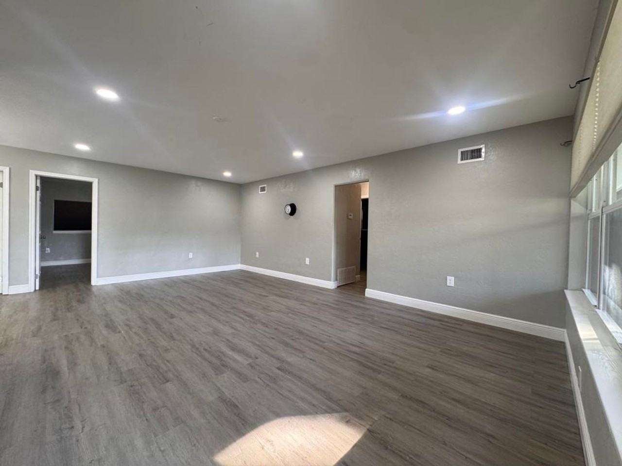 603 Ridge Blvd - Photo 2 of 21