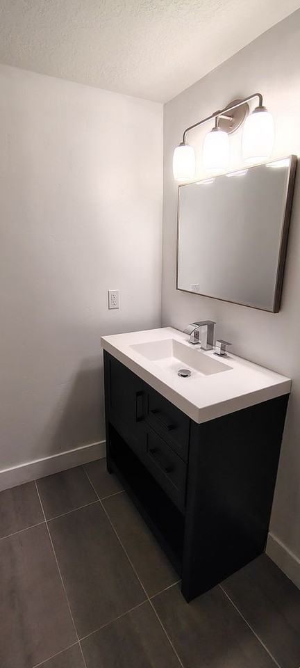 2016 W Hewwood Cir - Photo 4 of 24