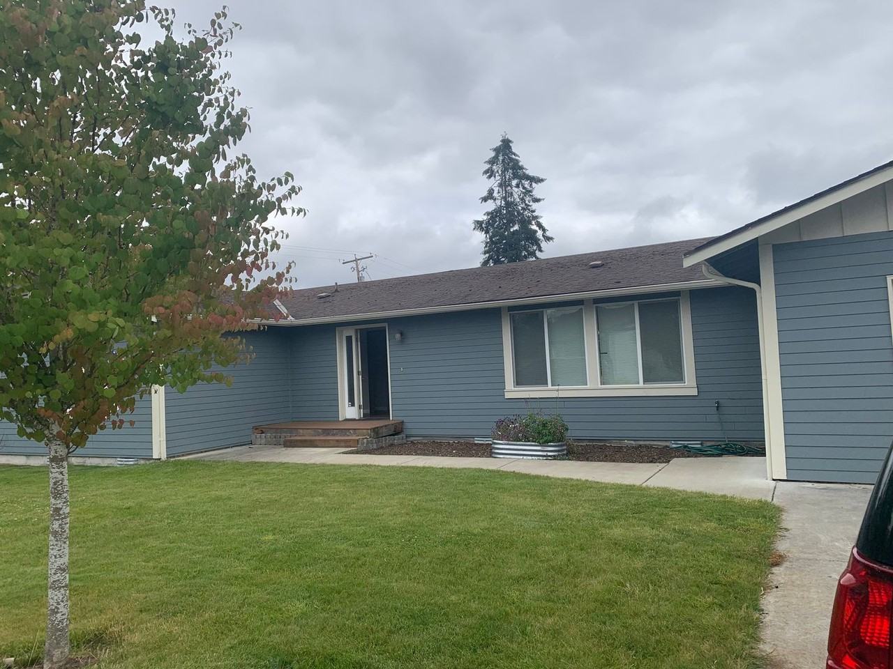 3913 180th St E - Photo 5 of 15
