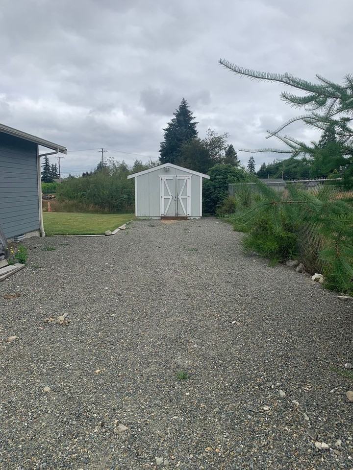 3913 180th St E - Photo 6 of 15