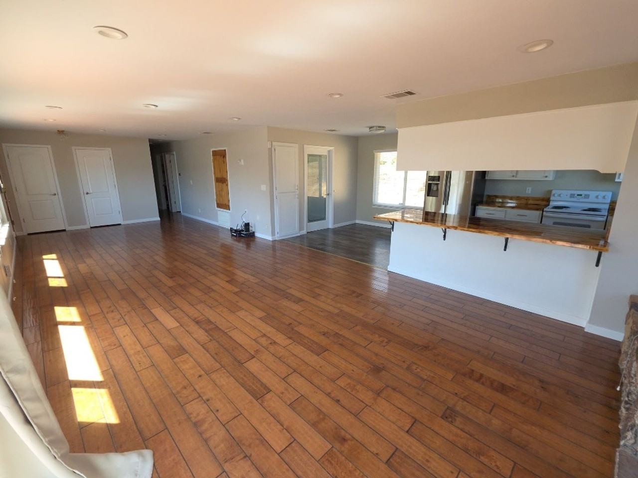 9786 Mount Hood Way - Photo 2 of 20