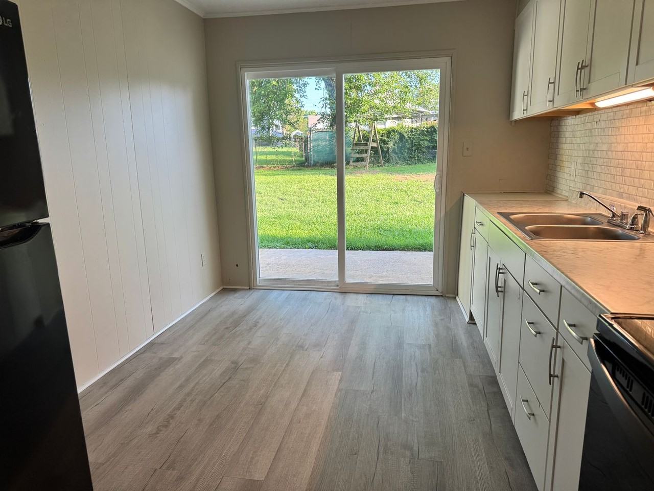 511 Everett Ln #2 - Photo 2 of 17