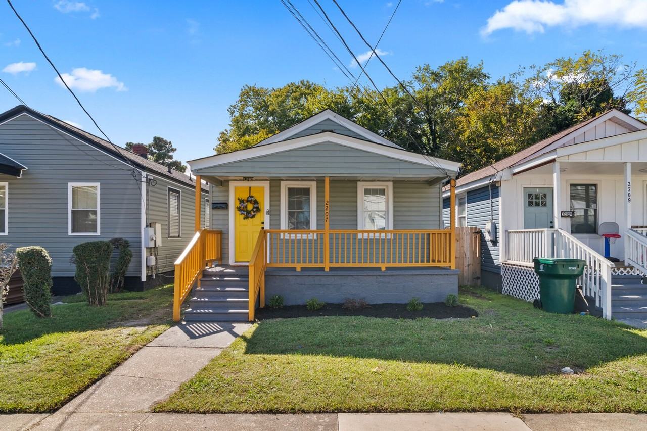 2207 Marshall Ave - Photo 3 of 38