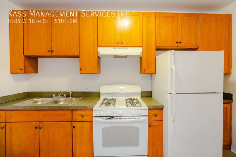 5104 W 18th St #5104-2M - Photo 4 of 11