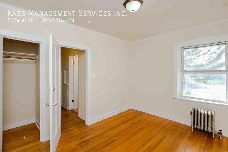 5104 W 18th St #5104-2M - Photo 7 of 11