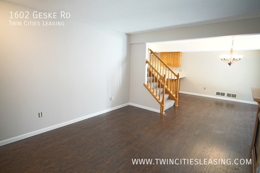 1602 Geske Rd - Photo 7 of 24