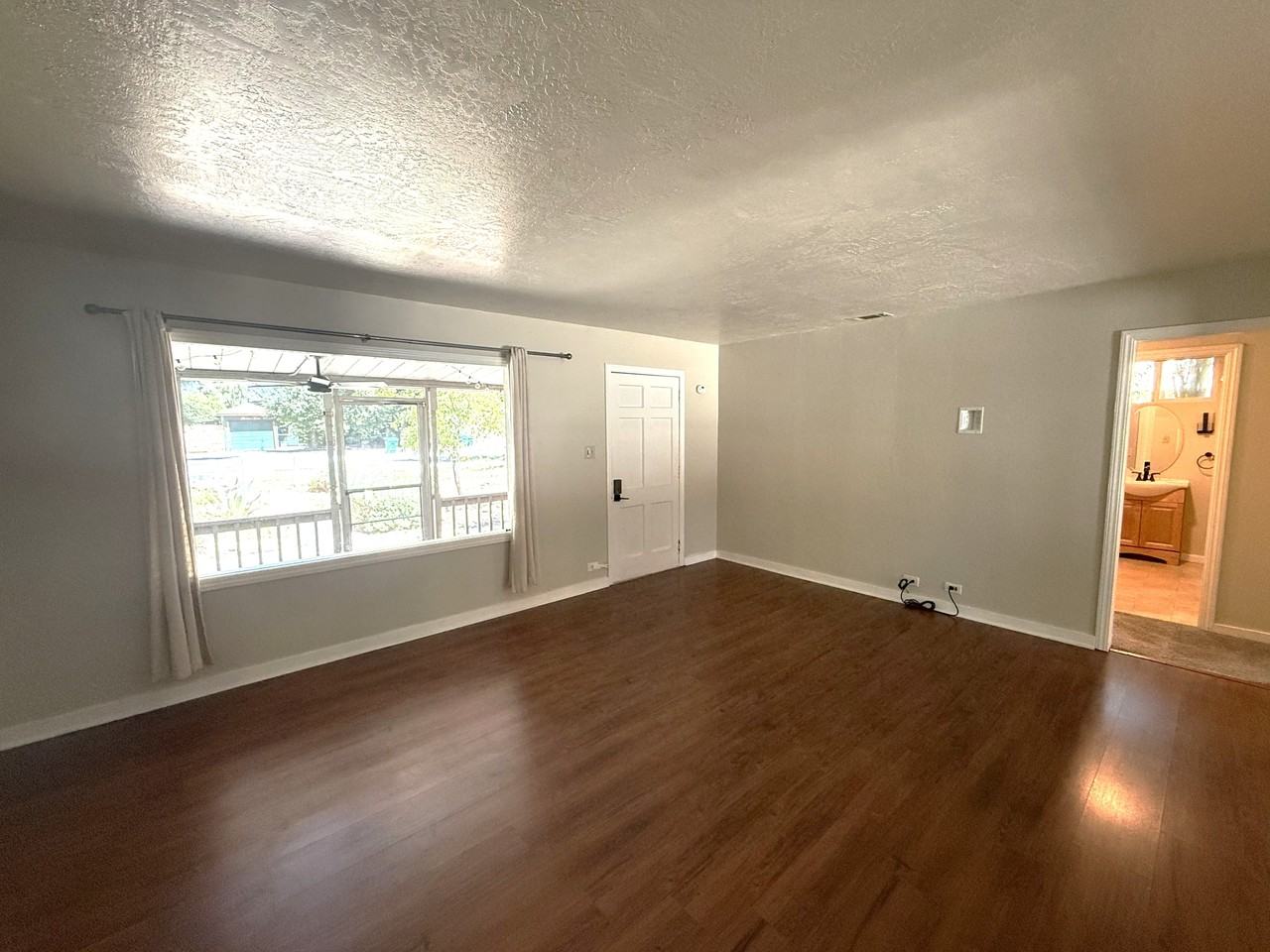 1925 Palm Ave #1 - Photo 3 of 13
