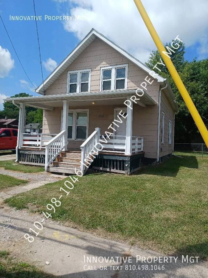 3012 S Grand Traverse St - Photo 2 of 29