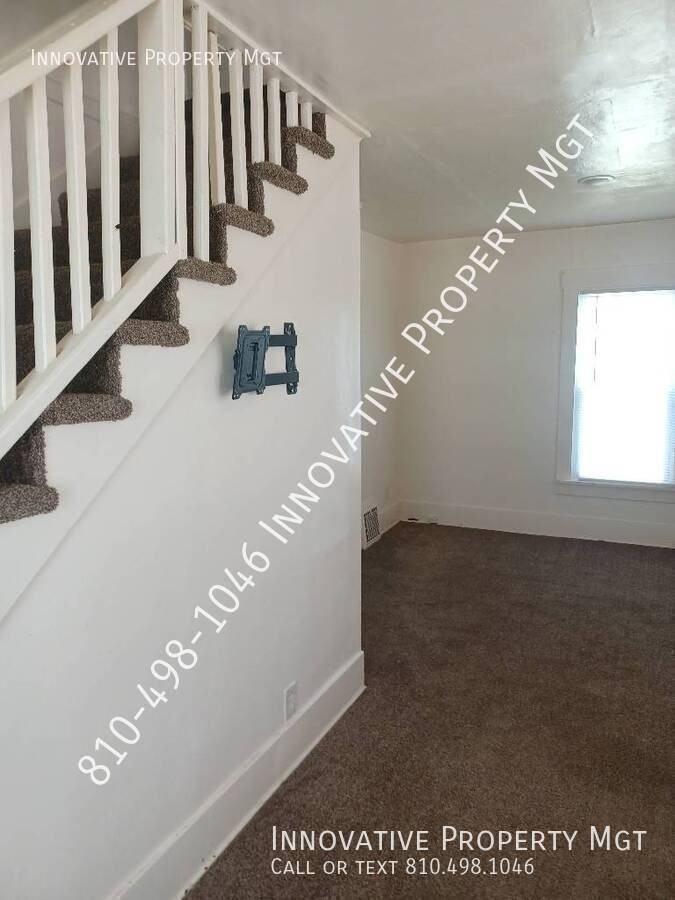 3012 S Grand Traverse St - Photo 5 of 29