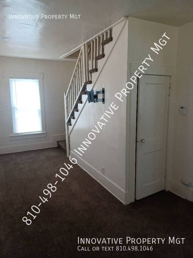 3012 S Grand Traverse St - Photo 7 of 29