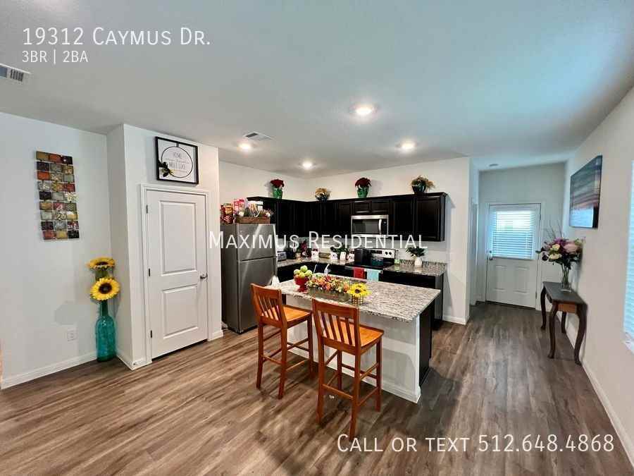 19312 Caymus Dr - Photo 3 of 16