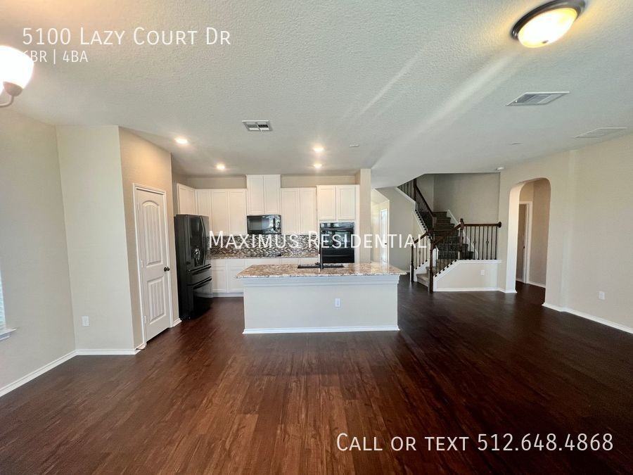 5100 Lazy Court Dr - Photo 4 of 27