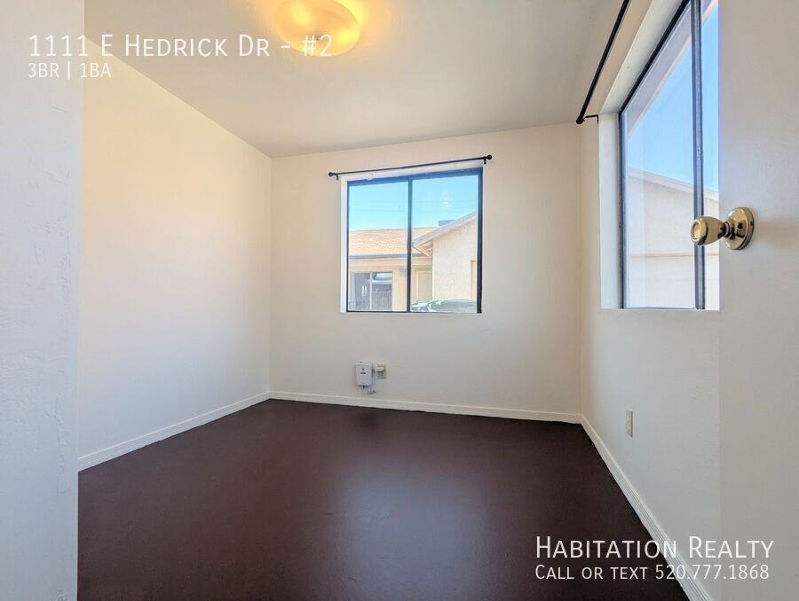 1111 E Hedrick Dr #2 - Photo 5 of 23