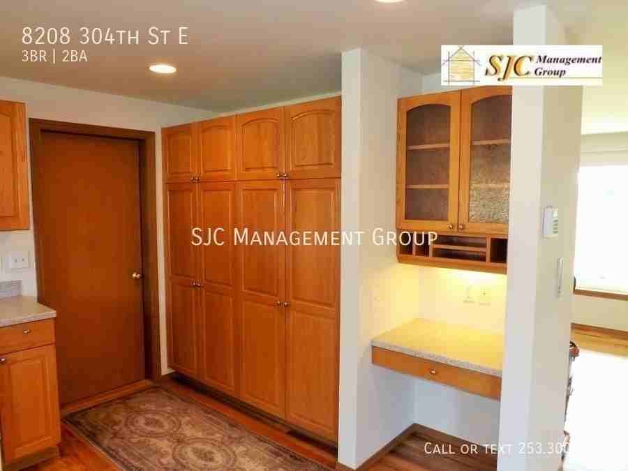 8208 304th St E - Photo 6 of 17