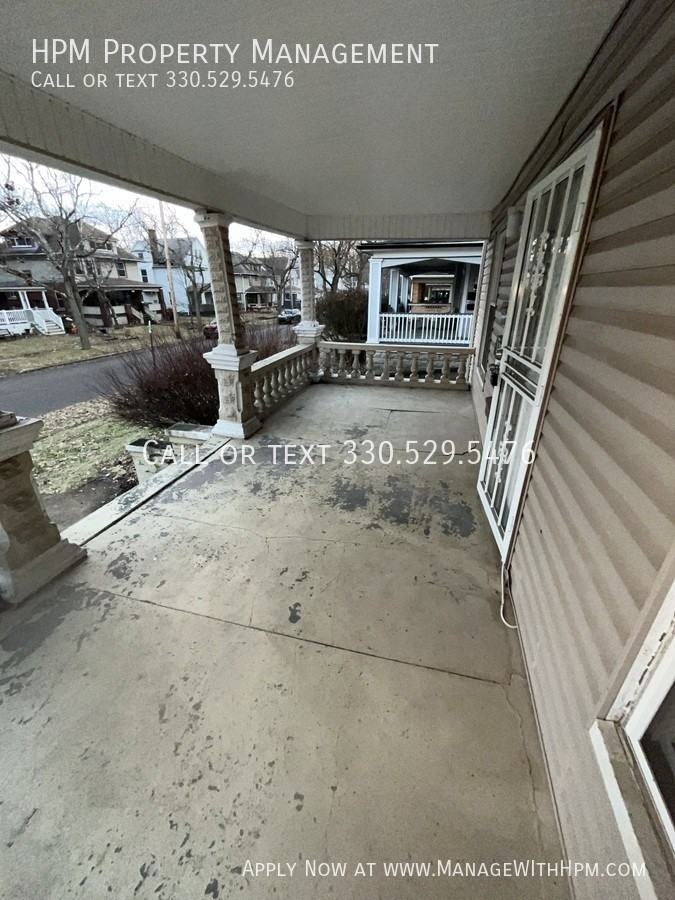 34 Grand Ave #3 - Photo 6 of 7