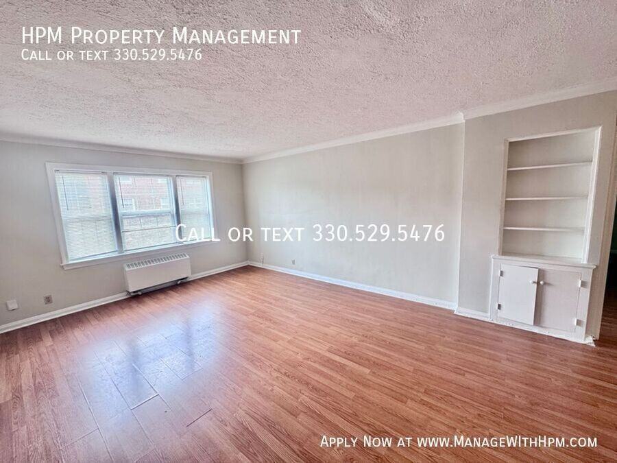 20845 Chagrin Blvd - Photo 3 of 8