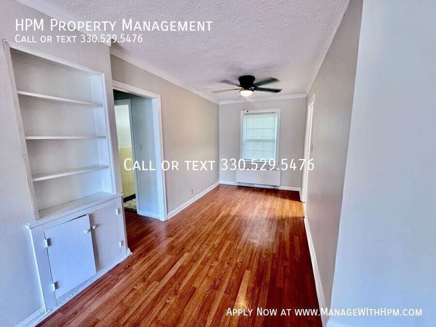 20845 Chagrin Blvd - Photo 5 of 8
