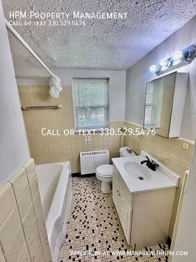 20845 Chagrin Blvd - Photo 7 of 8