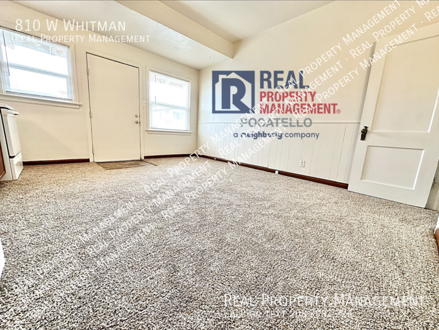 810 810 W Whitman - Photo 3 of 9