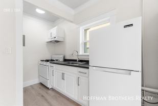 323 W 4th St #201 - Photo 1 of 1