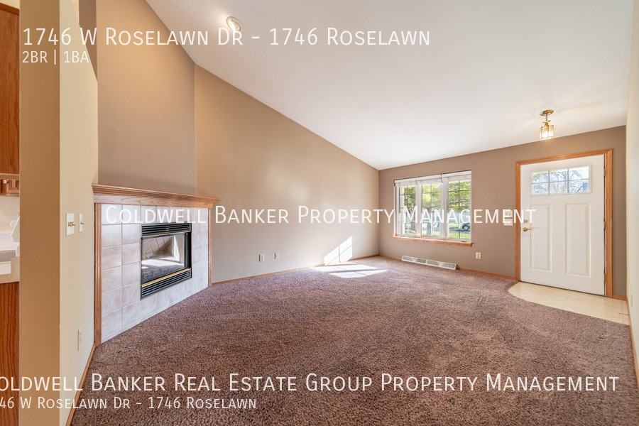 1746 W Roselawn Dr - Photo 5 of 22