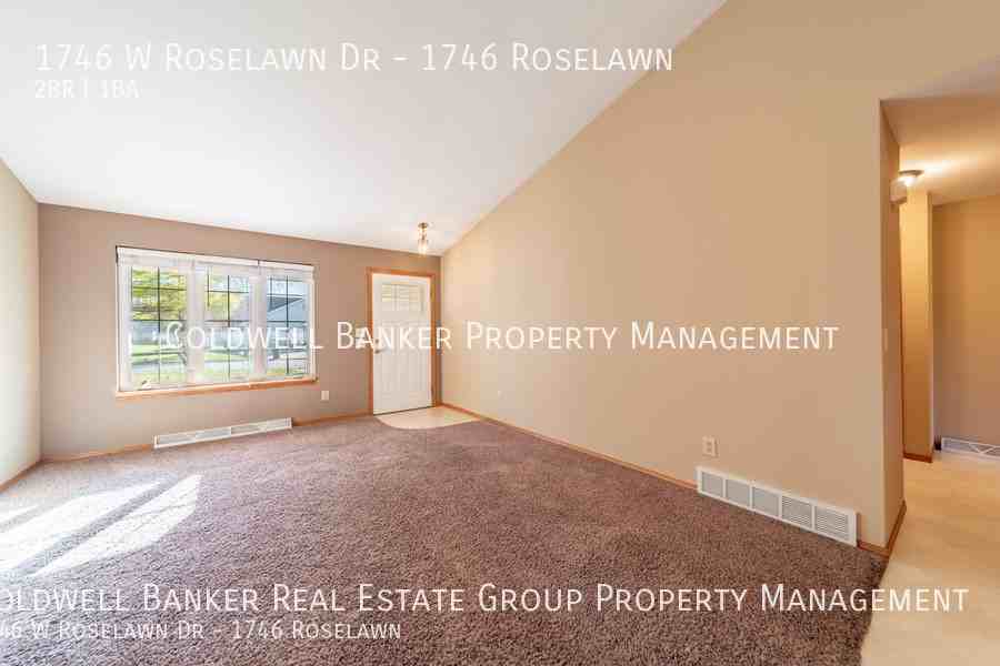 1746 W Roselawn Dr - Photo 6 of 22