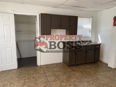 1219 Lyons Street - Photo 3 of 8