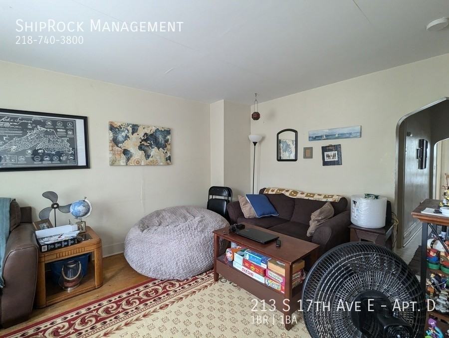 213 S 17th Ave E #D - Photo 4 of 11