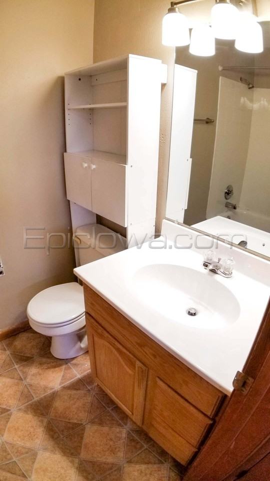 2910 Johnson Ave NW - Photo 7 of 10