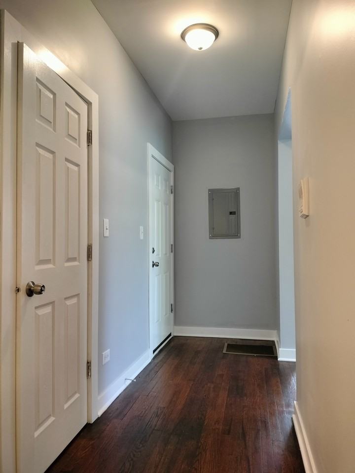 6601 South Bishop Street - Photo 3 of 19