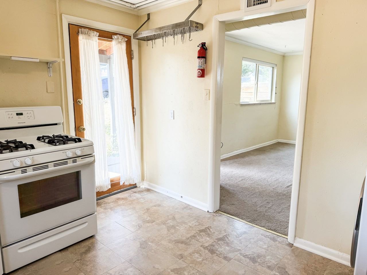2626 4th St #2626 - Photo 5 of 23