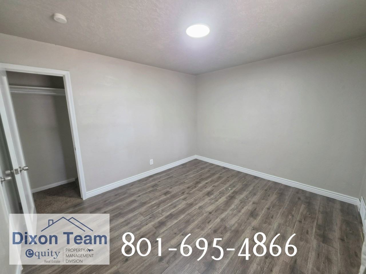 1284 E 22nd St #1 - Photo 7 of 23