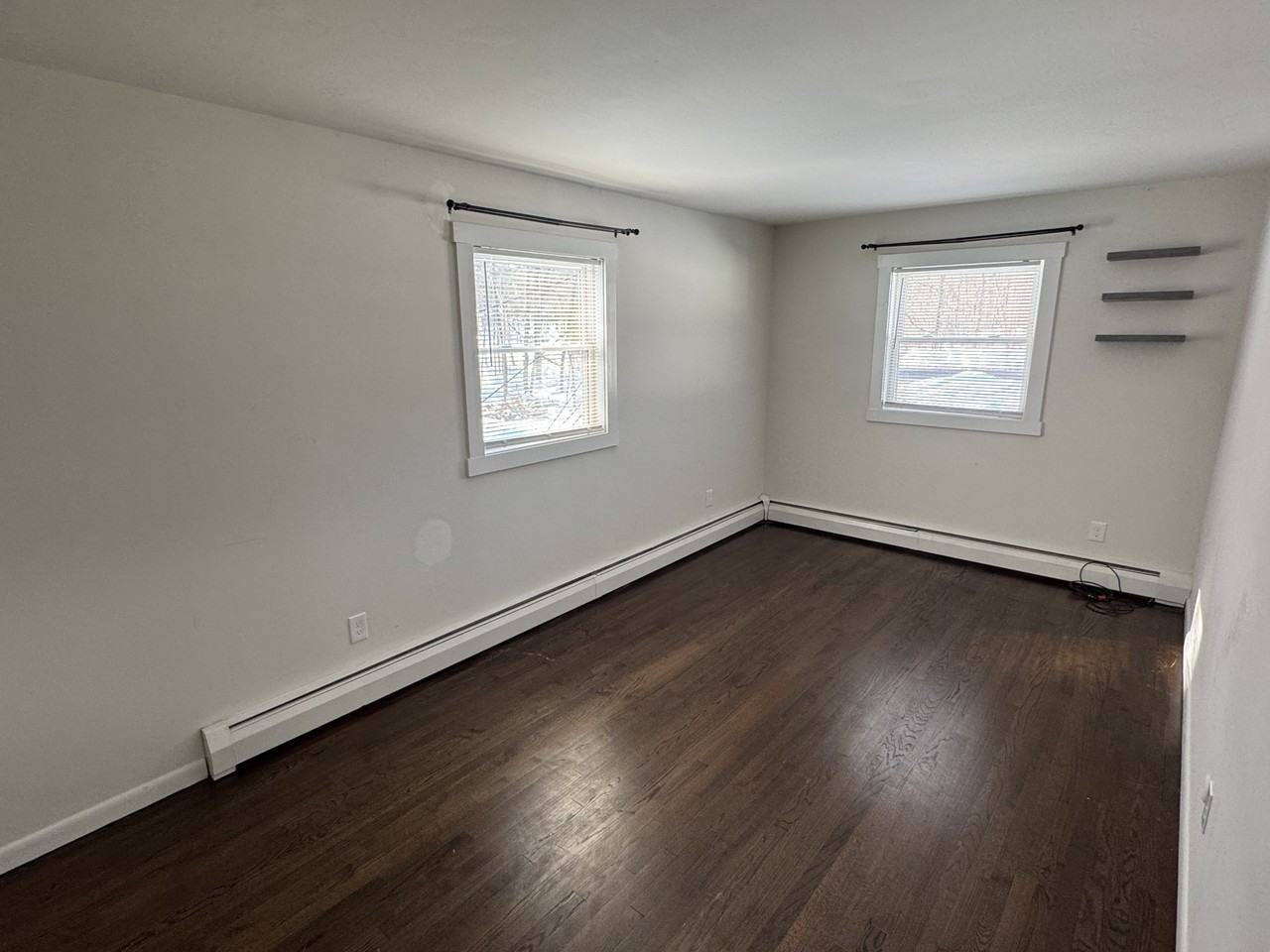 98 East Market Street - Photo 7 of 17