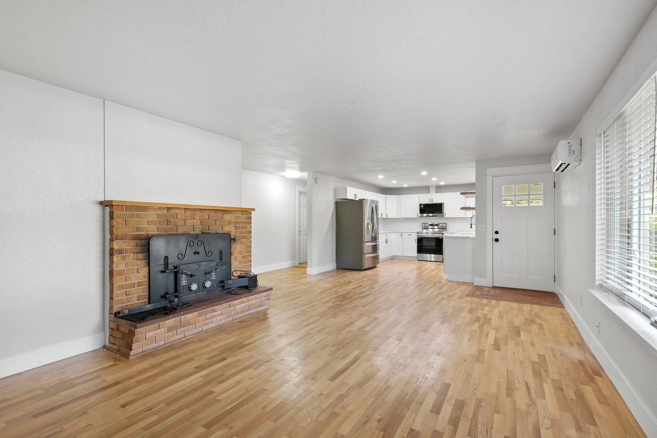 60 West 34th Avenue - Photo 2 of 10