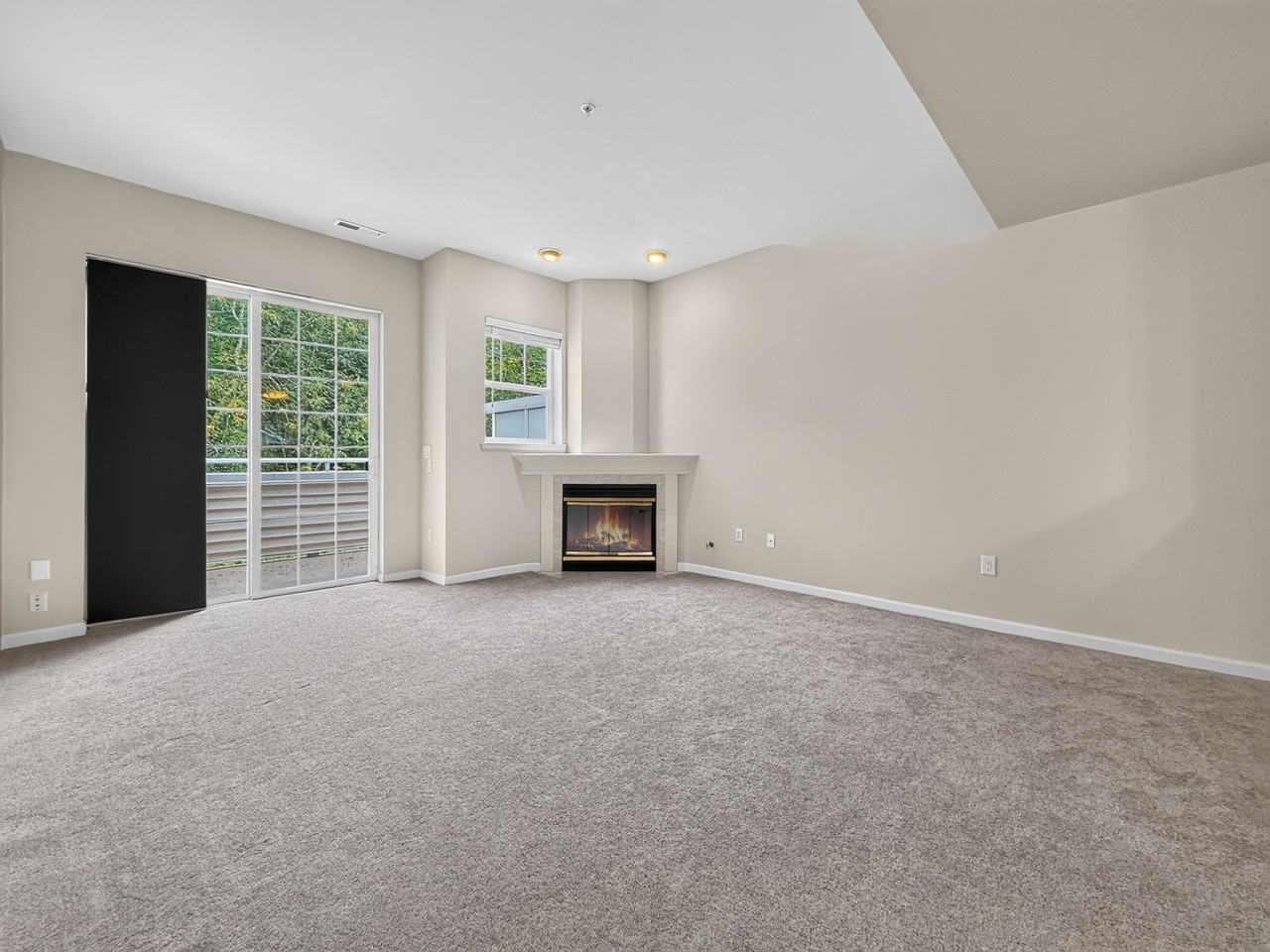 1920 132nd Ave Se #61 - Photo 5 of 27
