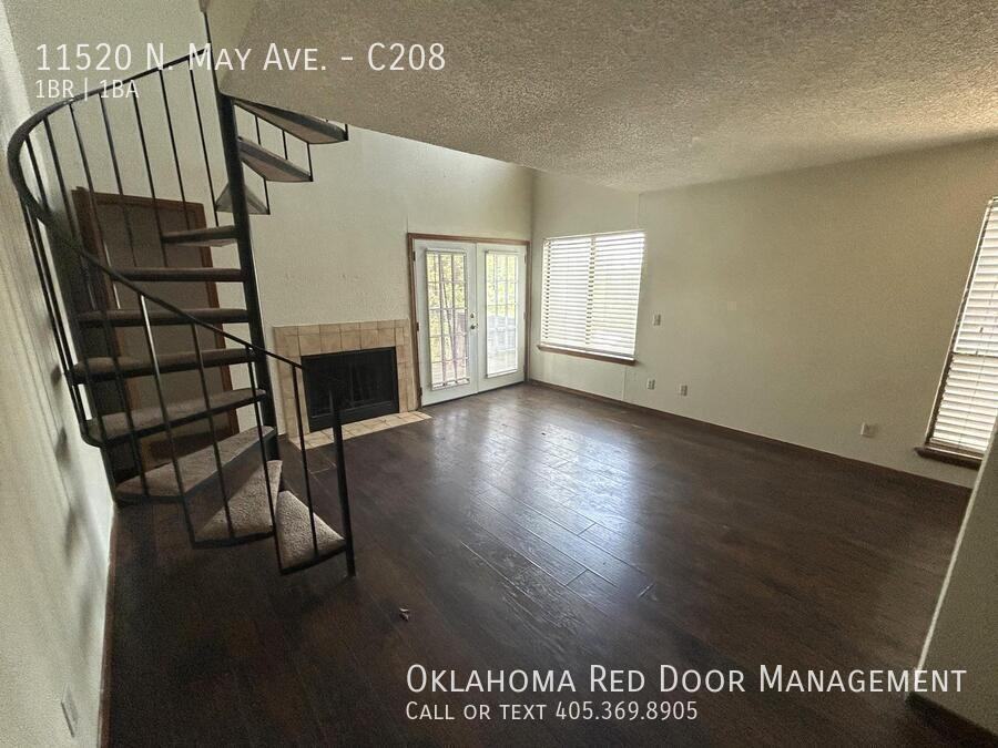11520 N May Ave #C208 - Photo 2 of 17