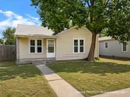 featured image of 2405 25th St