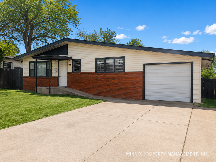 2017 43rd St - Photo 2 of 10