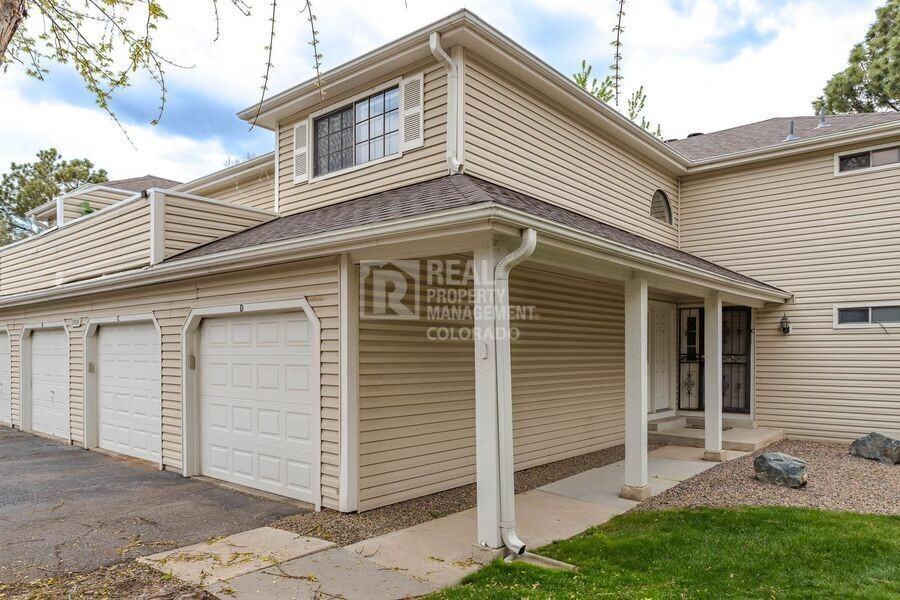 12406 E Pacific Cir #D - Photo 3 of 31