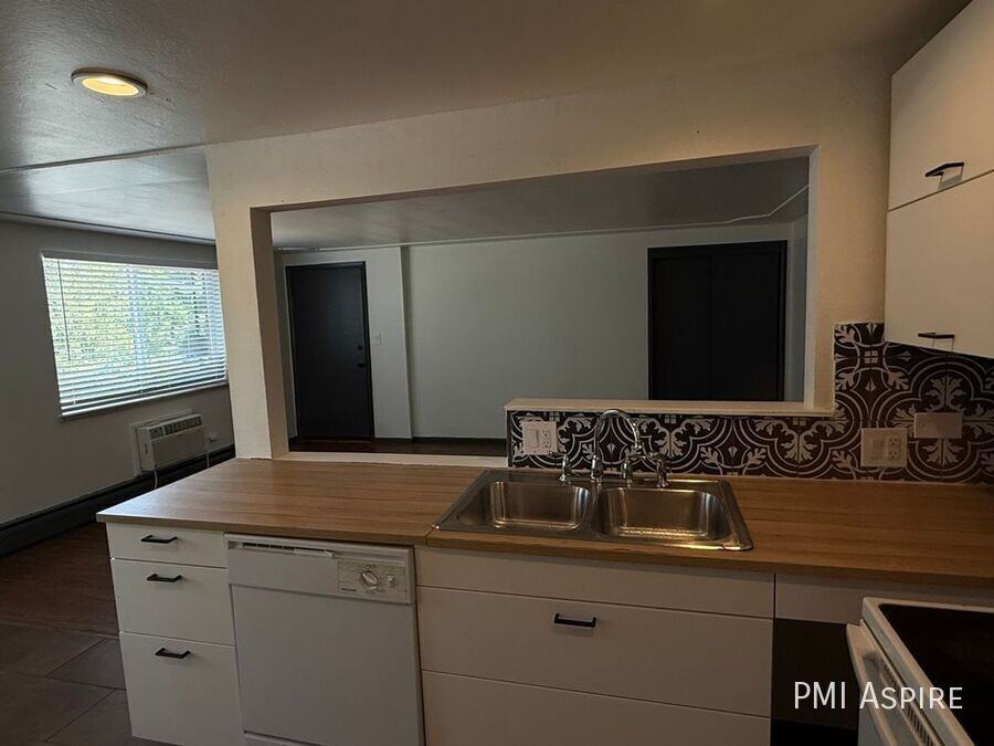 5955 Yukon St #5 - Photo 6 of 15