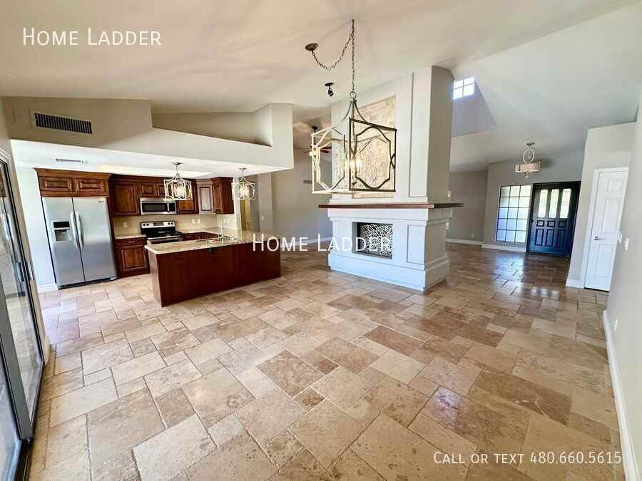 10570 E San Salvador Dr - Photo 4 of 26