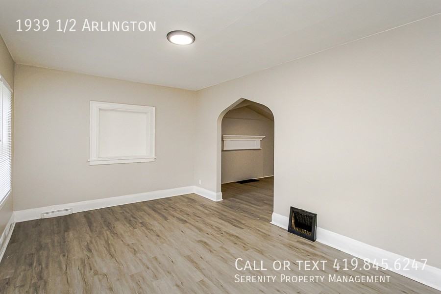 1939 1/2 Arlington Ave - Photo 3 of 14