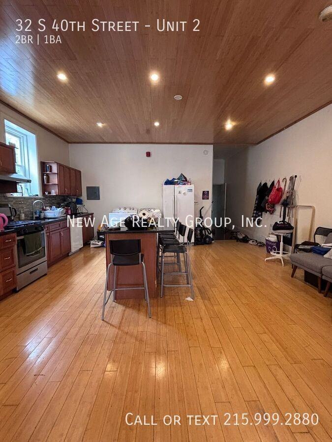 32 S 40th St #2 - Photo 4 of 7