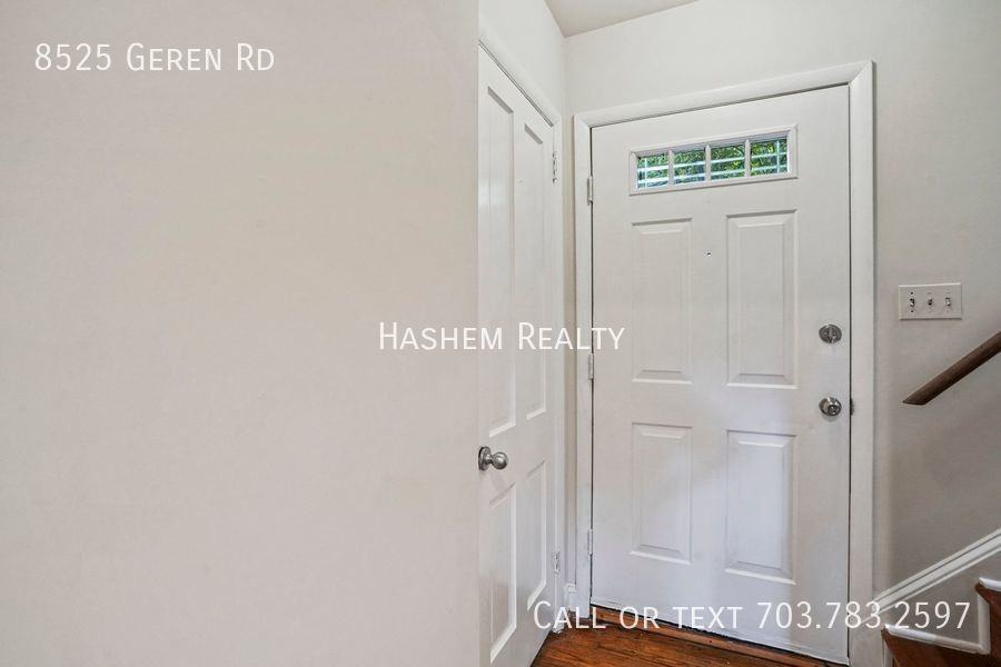 8525 Geren Rd - Photo 4 of 30